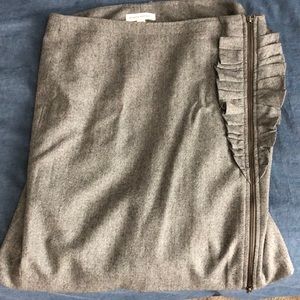 Banana Republic mid length stretch skirt